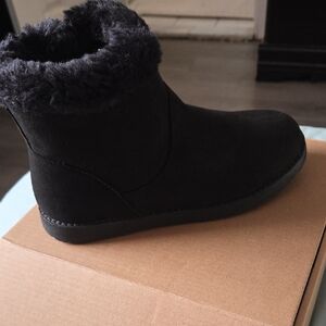 Black Faux Fur Lined Ankle Boots